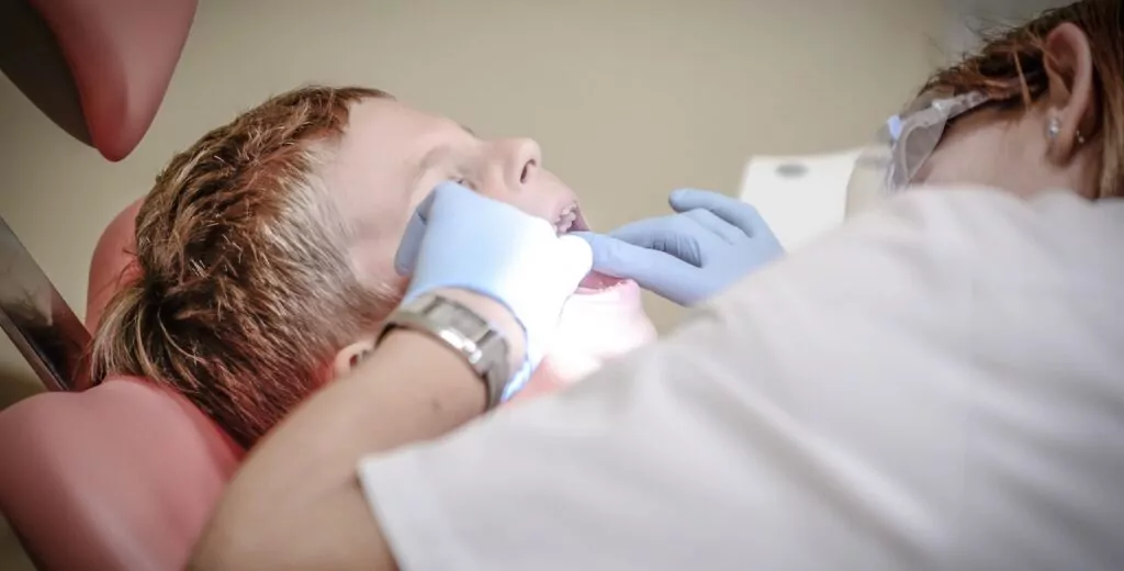 Dental Implant vs. Dental Bridge